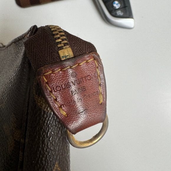 Louis Vuitton Monogram Clutch Pouch - Picture 7 of 9